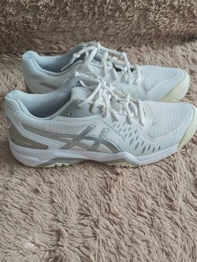 Asics Women's White and Light Gray Athletic Training Shoes